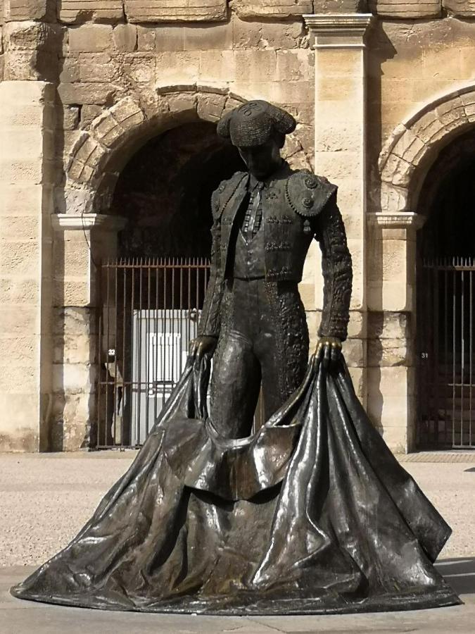 Hotel De L'Amphitheatre Nîmes Dış mekan fotoğraf